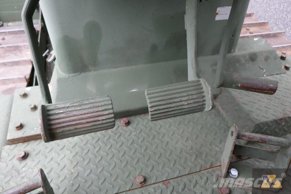 CAT D7G Ex-army Buldožeri gusjeničari