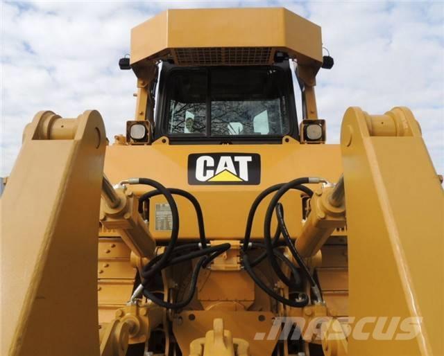 CAT D 7 R Buldožeri gusjeničari