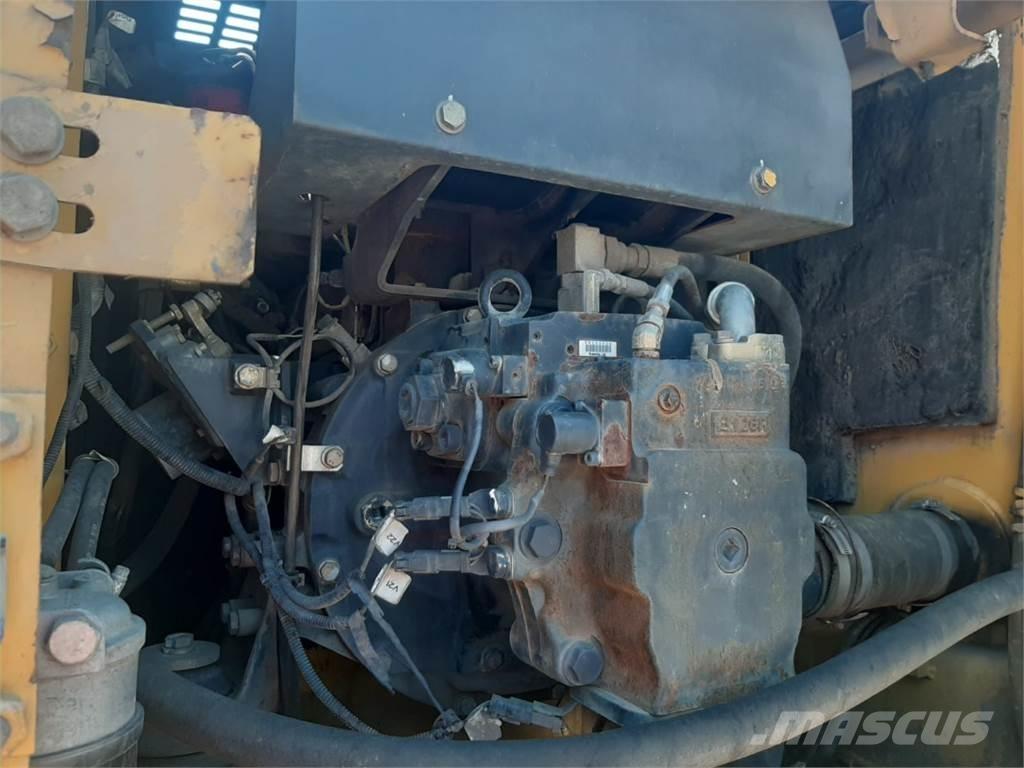 Komatsu PW180-7 Bageri na kotačima