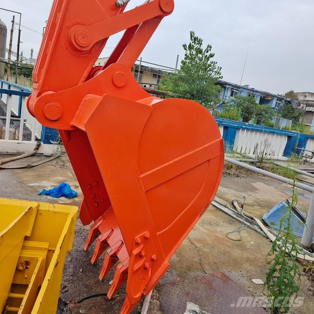 Doosan DX 225 Bageri gusjeničari