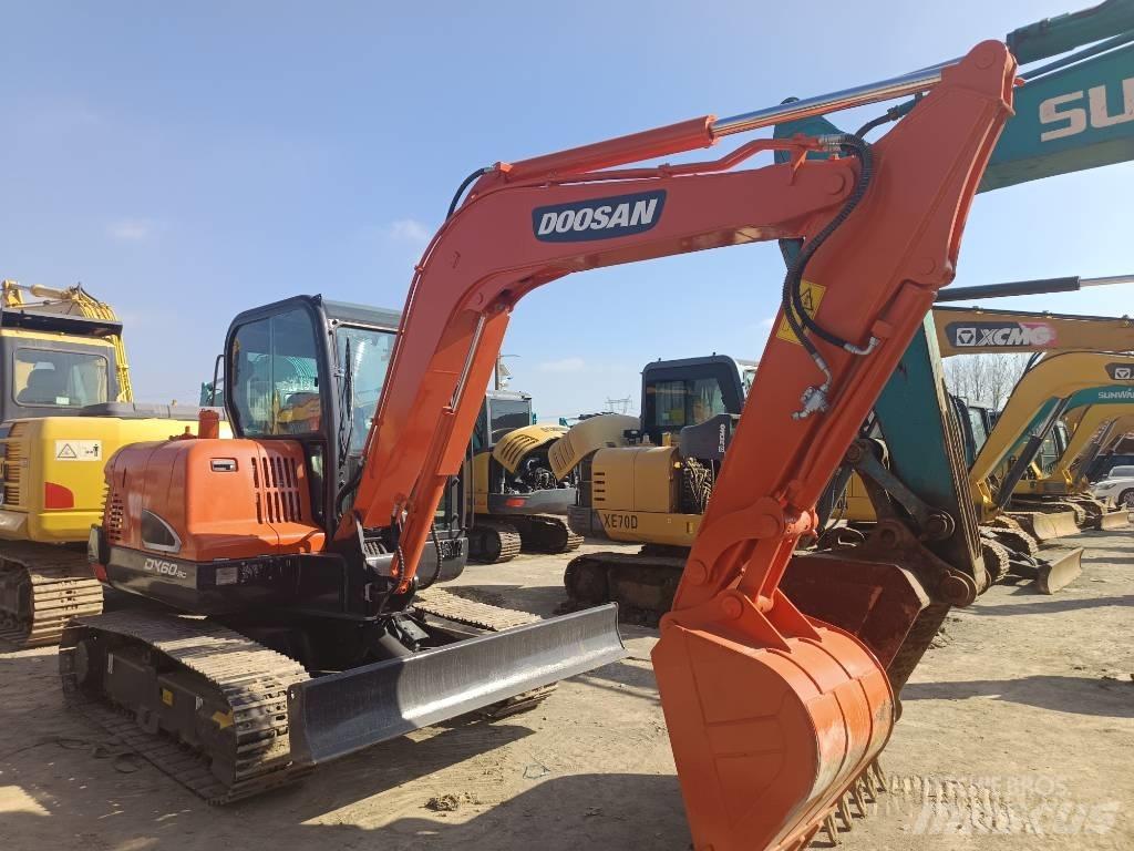 Doosan DX60-9C Bageri gusjeničari