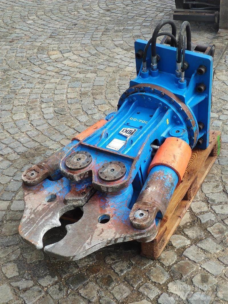  EMB CC700 Škare