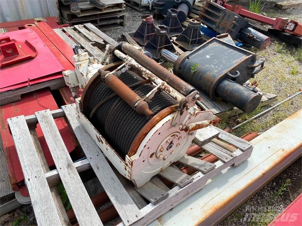 Terex  Utovorne dizalice, vitla i dizala za materijal