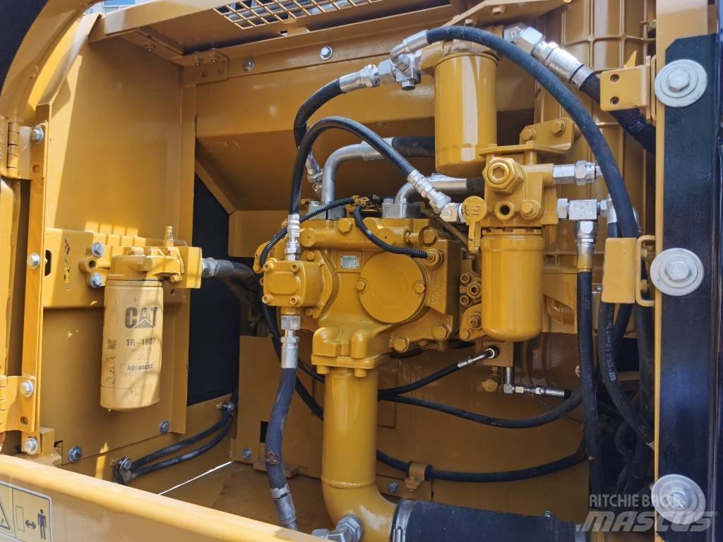 CAT 325 D Bageri gusjeničari