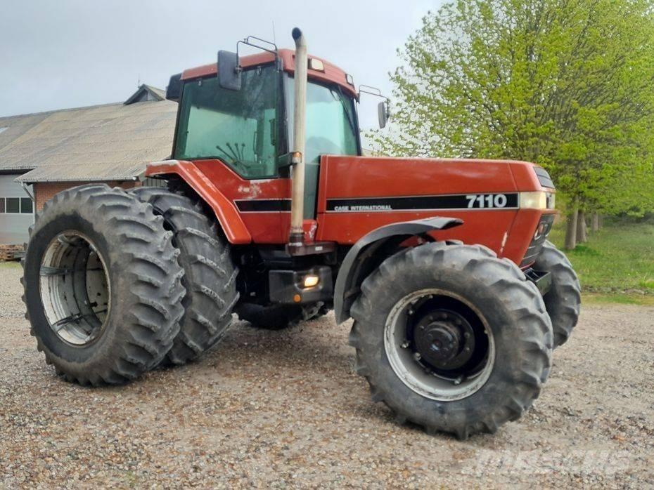 Case IH Magnum 7110 Traktori