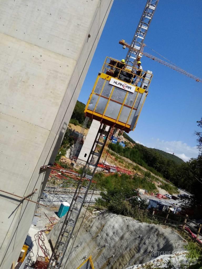  Xingdou SC200 Vertikalne radne podizne platforme
