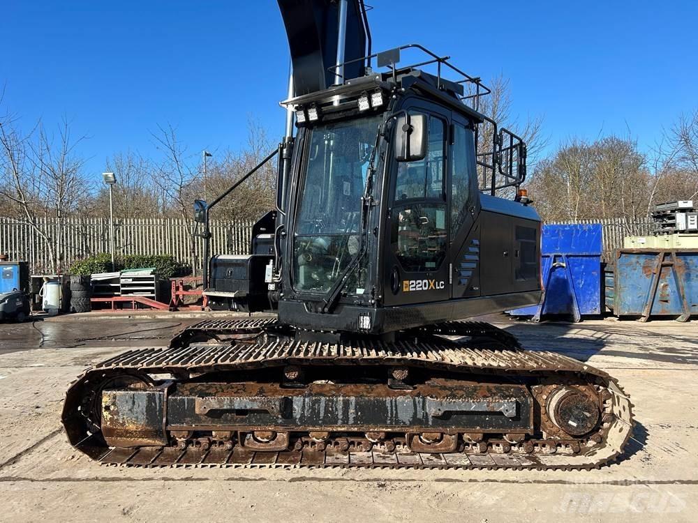 JCB 220X Bageri gusjeničari
