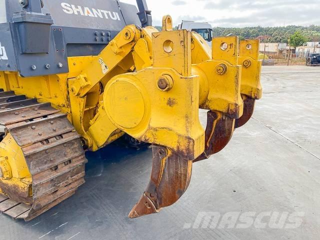 Shantui SD22W Buldožeri gusjeničari