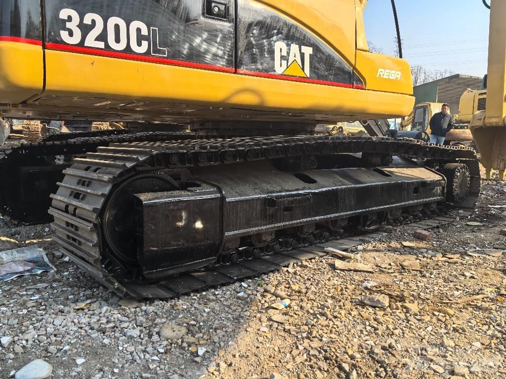 CAT 320 Bageri gusjeničari