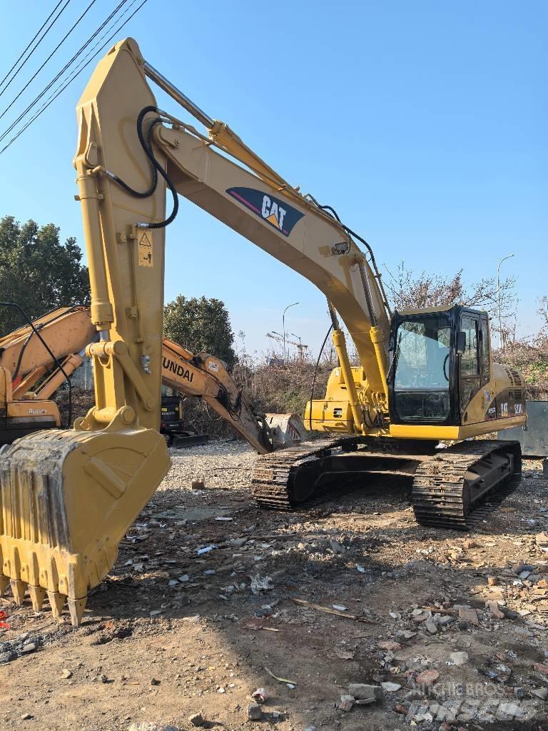 CAT 320 Bageri gusjeničari