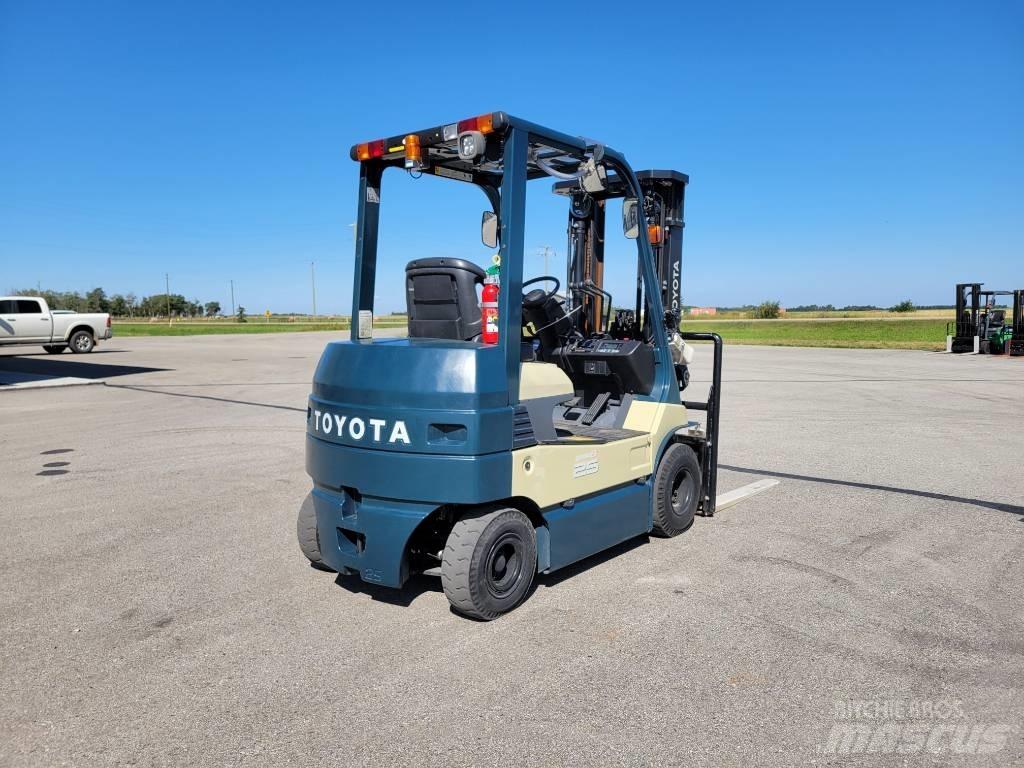 Toyota 8 FB 25 Električni viličari