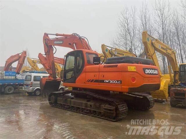 Doosan DX 300 Bageri gusjeničari