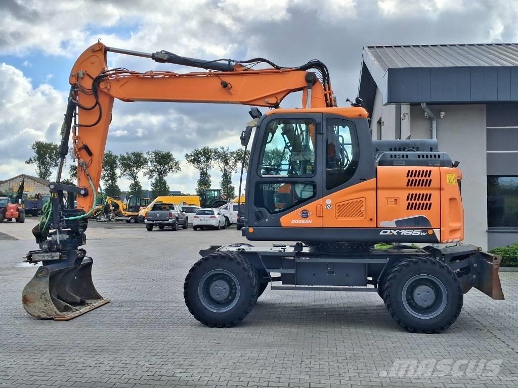 Doosan DX 165 W-5 Bageri na kotačima