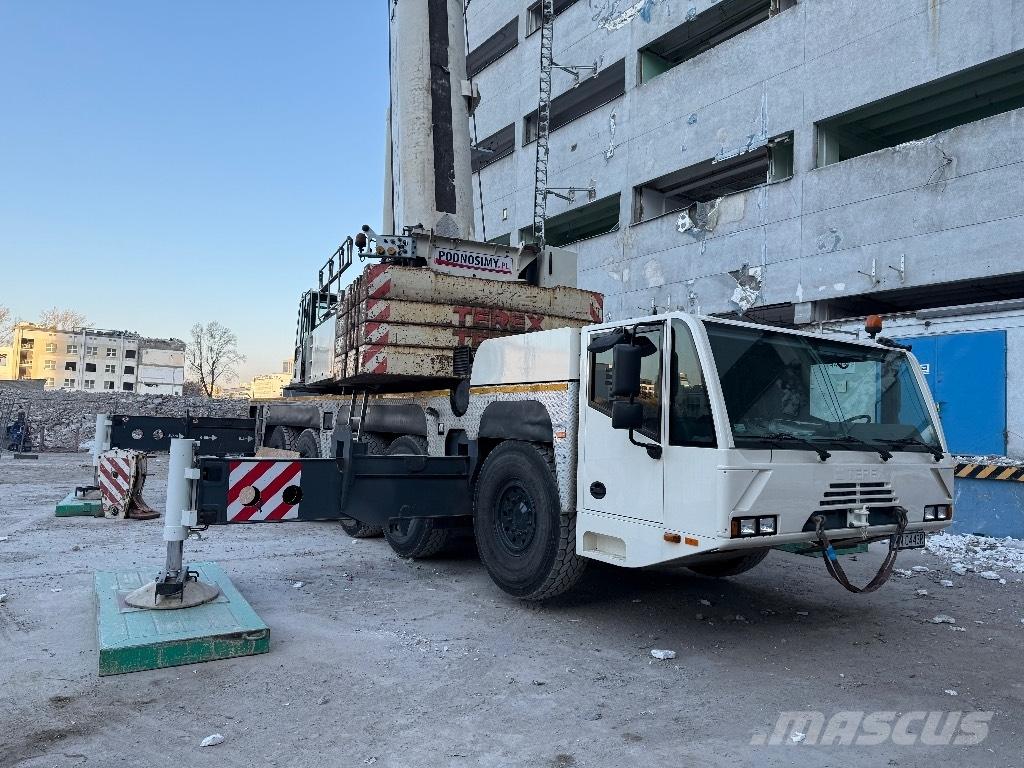 Demag AC 200-1 Rabljene dizalice za težak teren