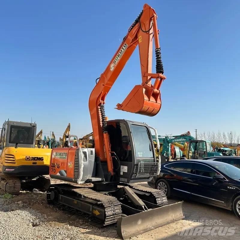 Hitachi ZX 70 Mini bageri <7t