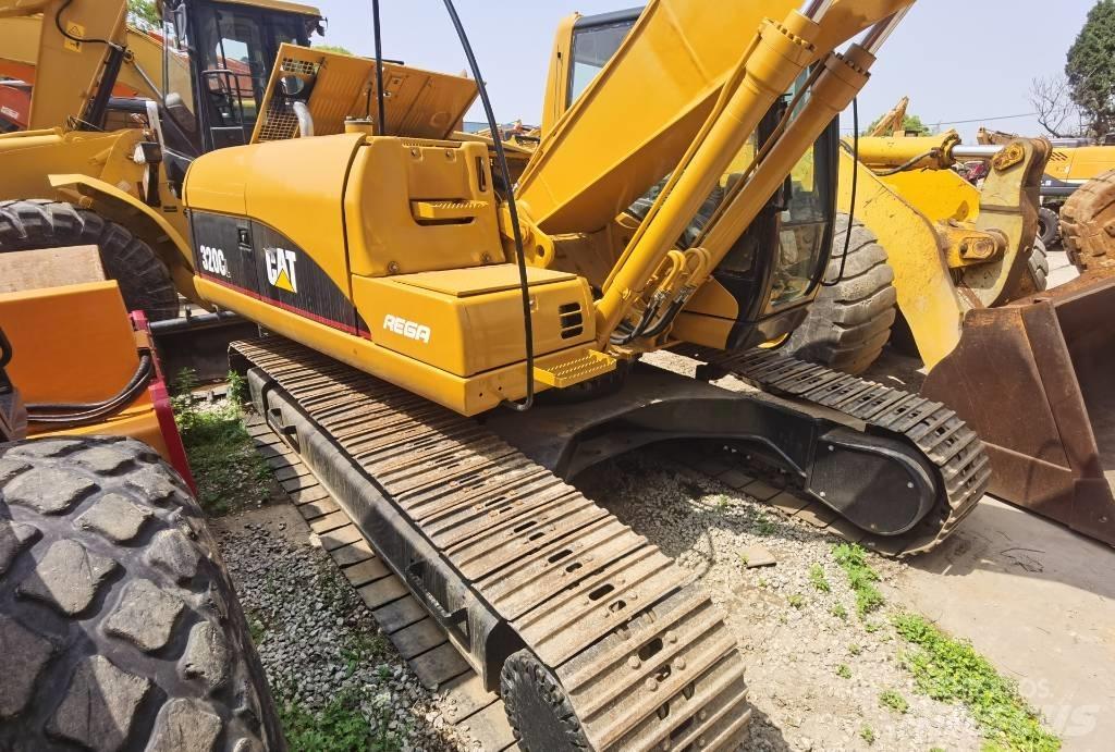 CAT 320 C L Bageri gusjeničari