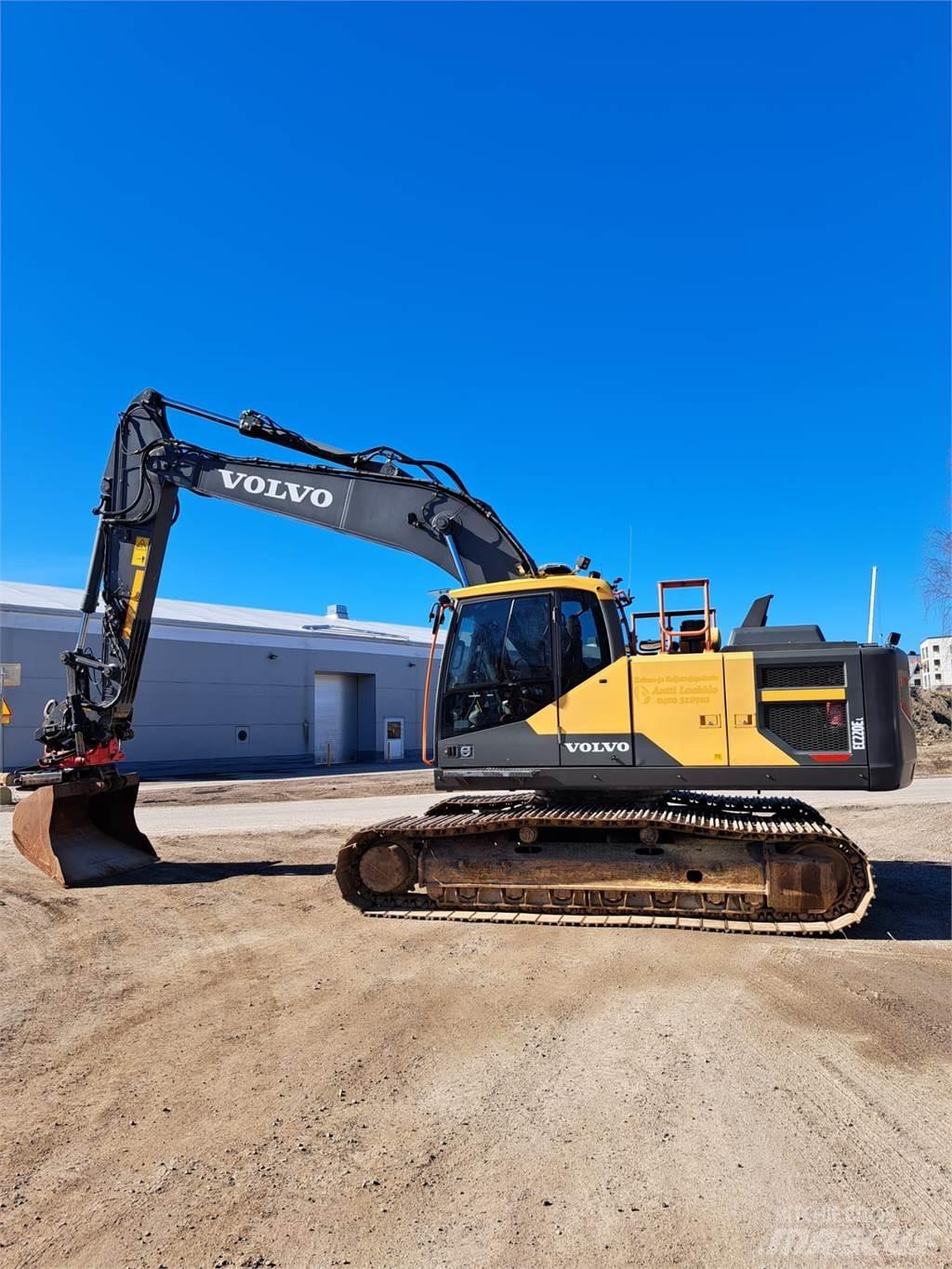 Volvo EC220EL Bageri gusjeničari