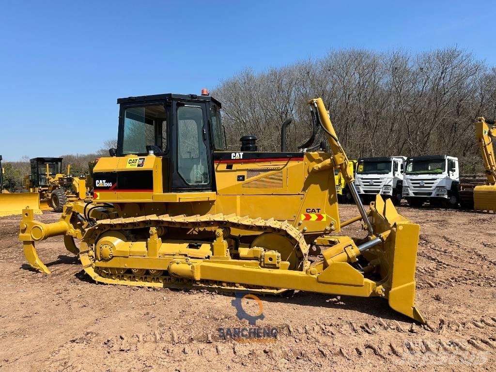 CAT D 6 G Buldožeri gusjeničari