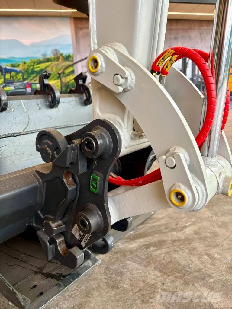 Takeuchi TB 225 Mini bageri <7t