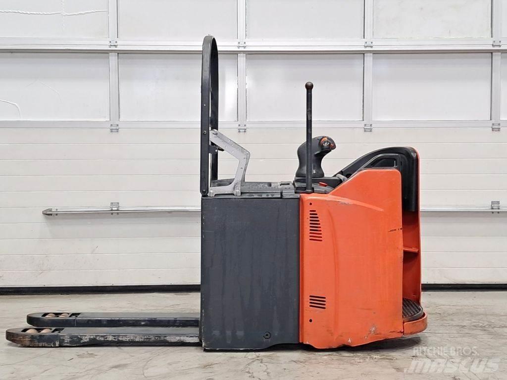 Linde T20SP-02 Nisko podizni električni viličar