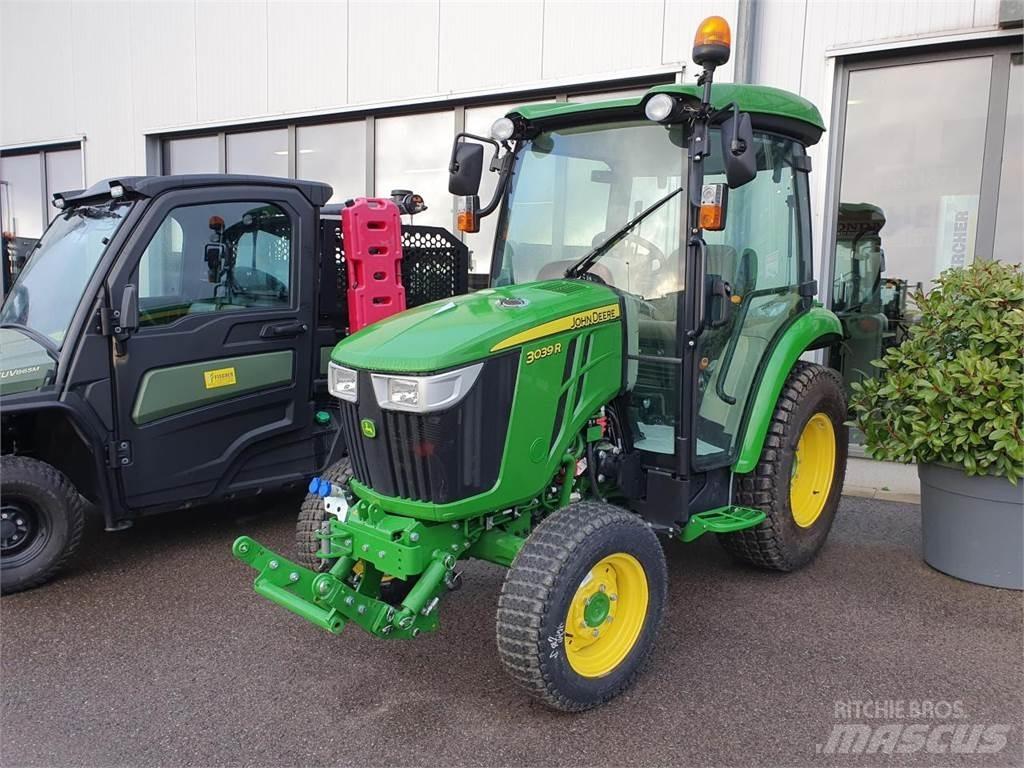 John Deere 3039R Kompaktni (mali) traktori