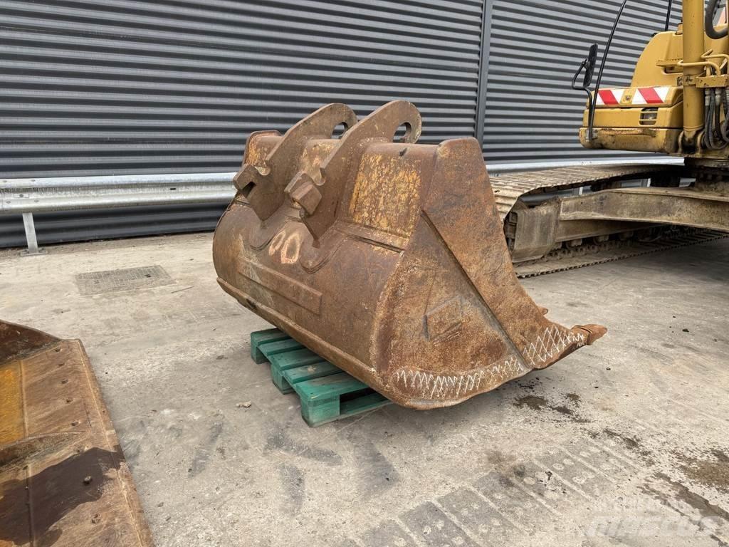 CAT 320 DL Bageri gusjeničari