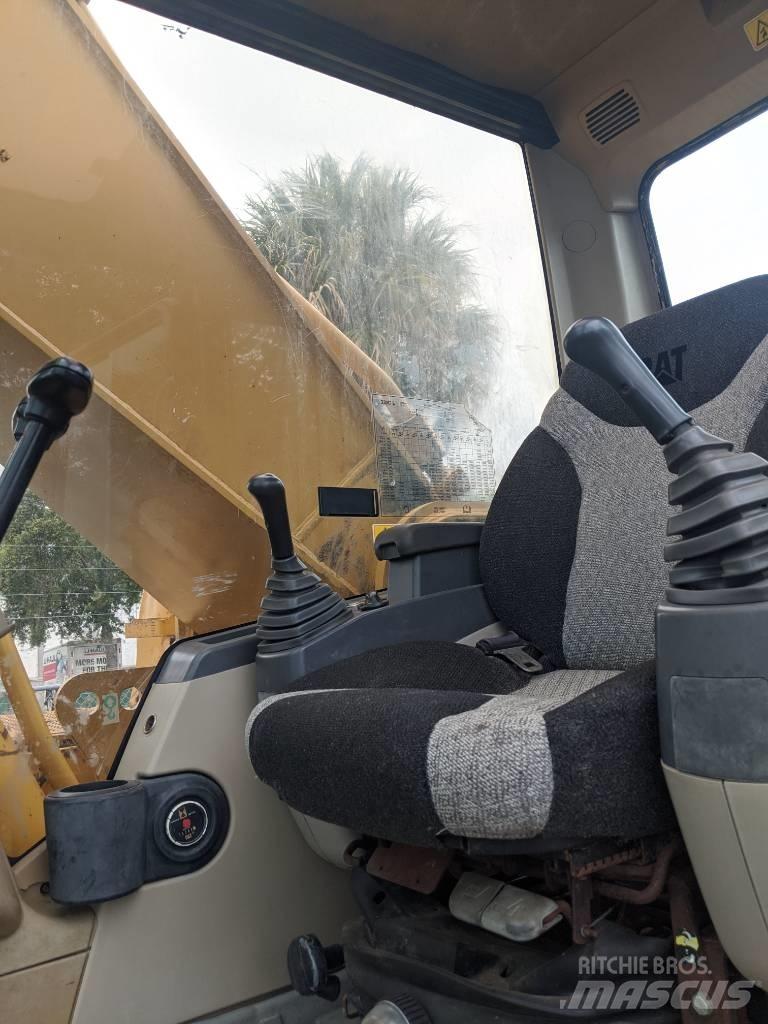 CAT 330CL Bageri gusjeničari
