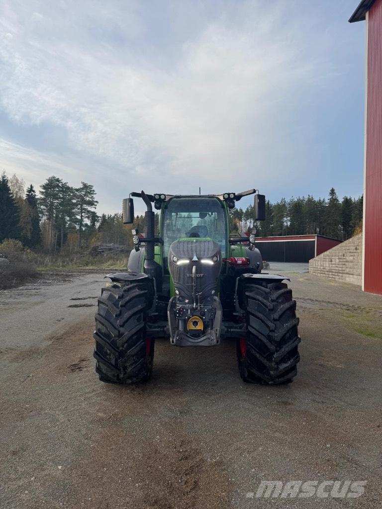 Fendt 728 Gen 7 Traktori