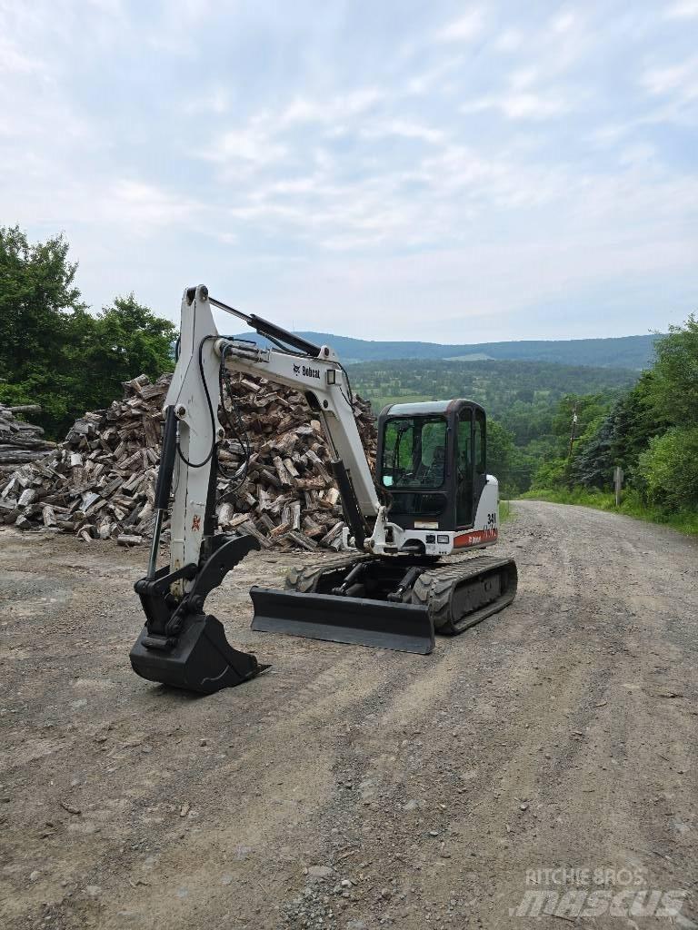 Bobcat 341 G Mini bageri <7t
