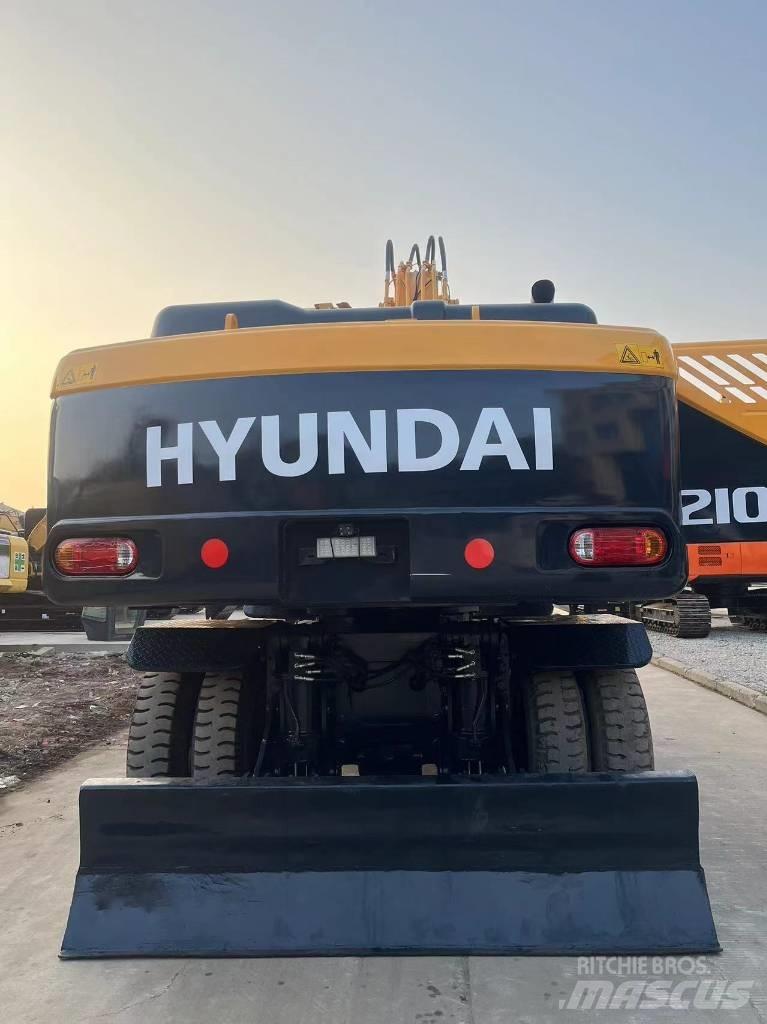 Hyundai R210W-9 Bageri na kotačima