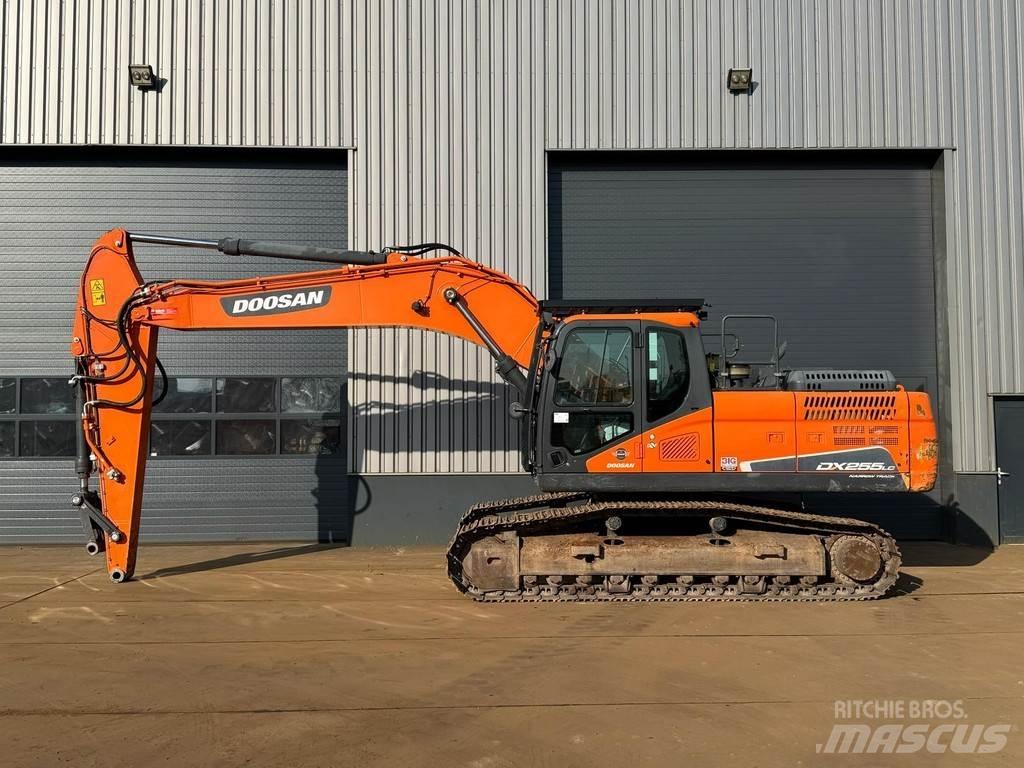 Doosan DX255NLC-5 Bageri gusjeničari
