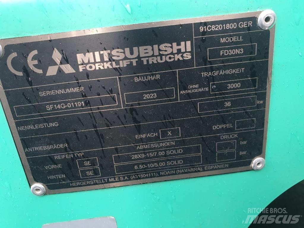Mitsubishi FD 30 N Dizelski viličari