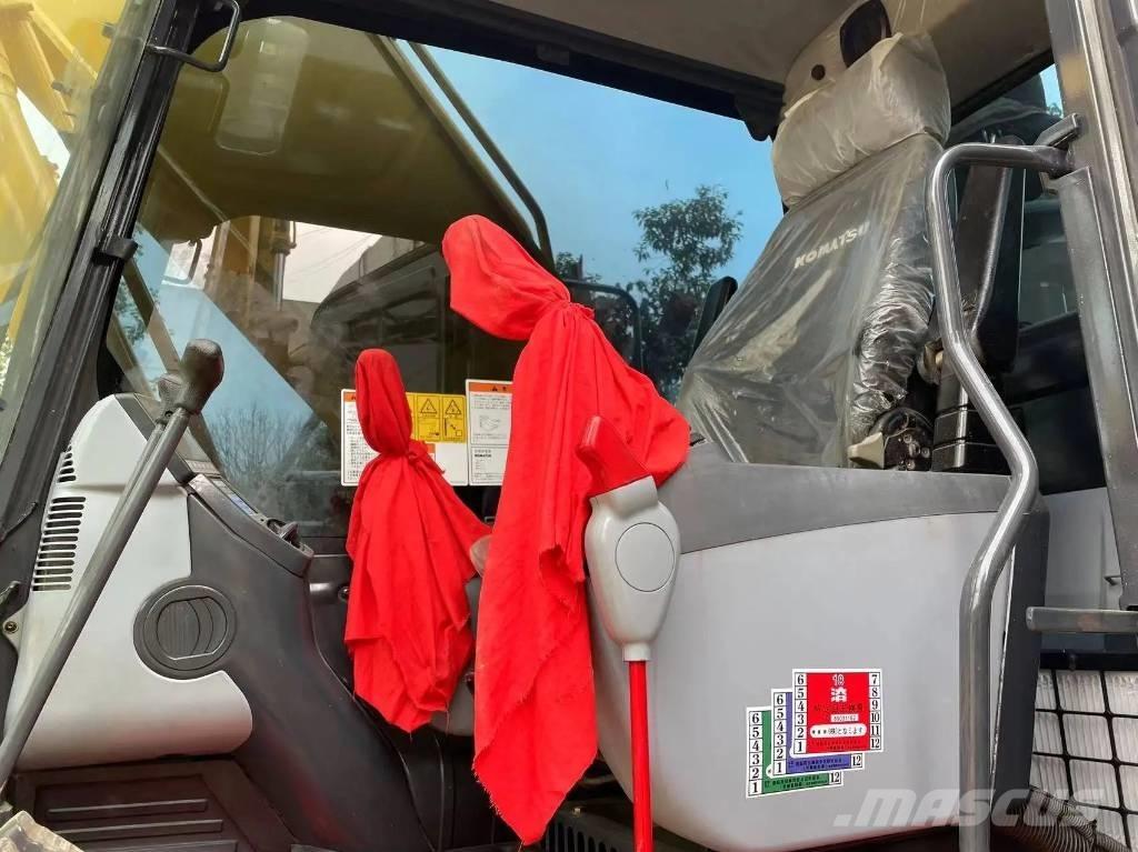 Komatsu PC240-8 Bageri gusjeničari