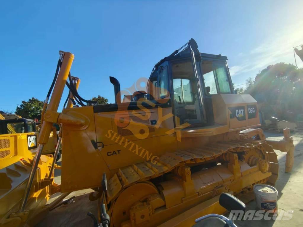 CAT D6G Buldožeri gusjeničari