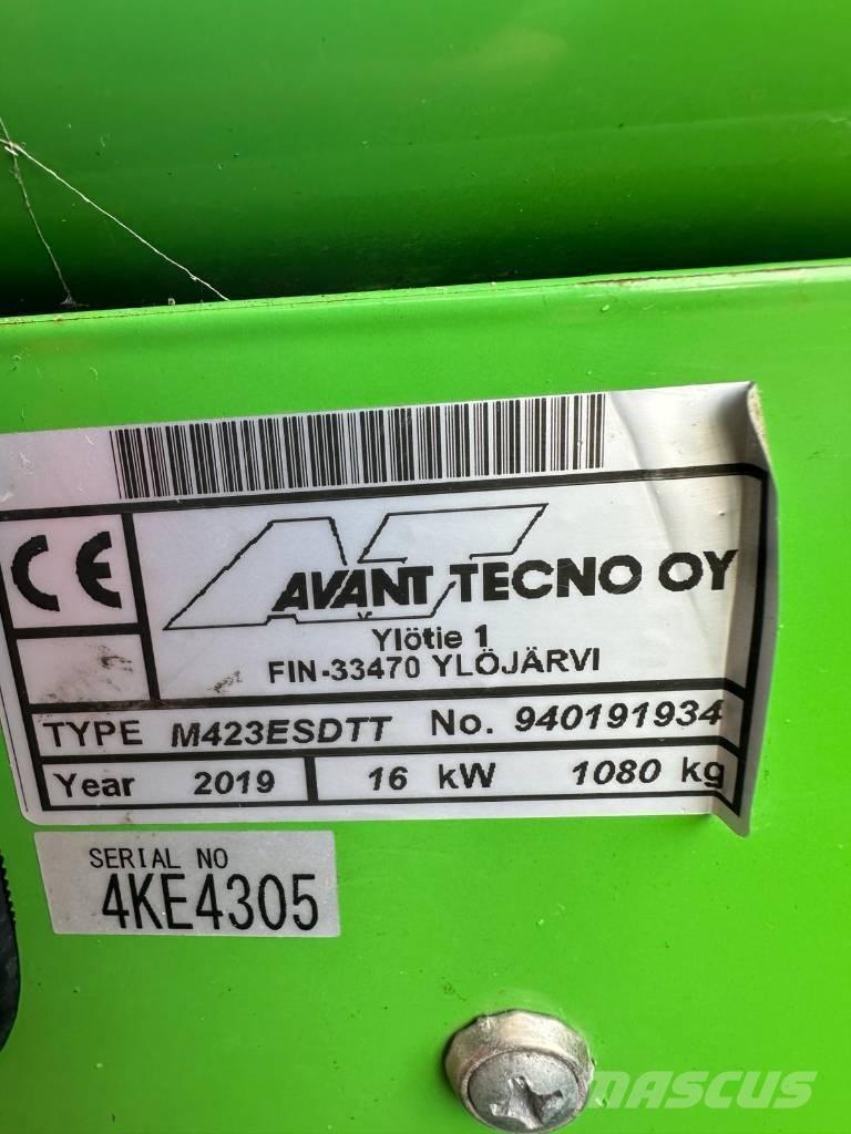 Avant 423 Višenamjenski utovarivači