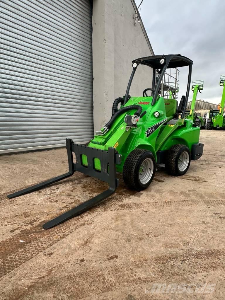 Avant 423 Višenamjenski utovarivači