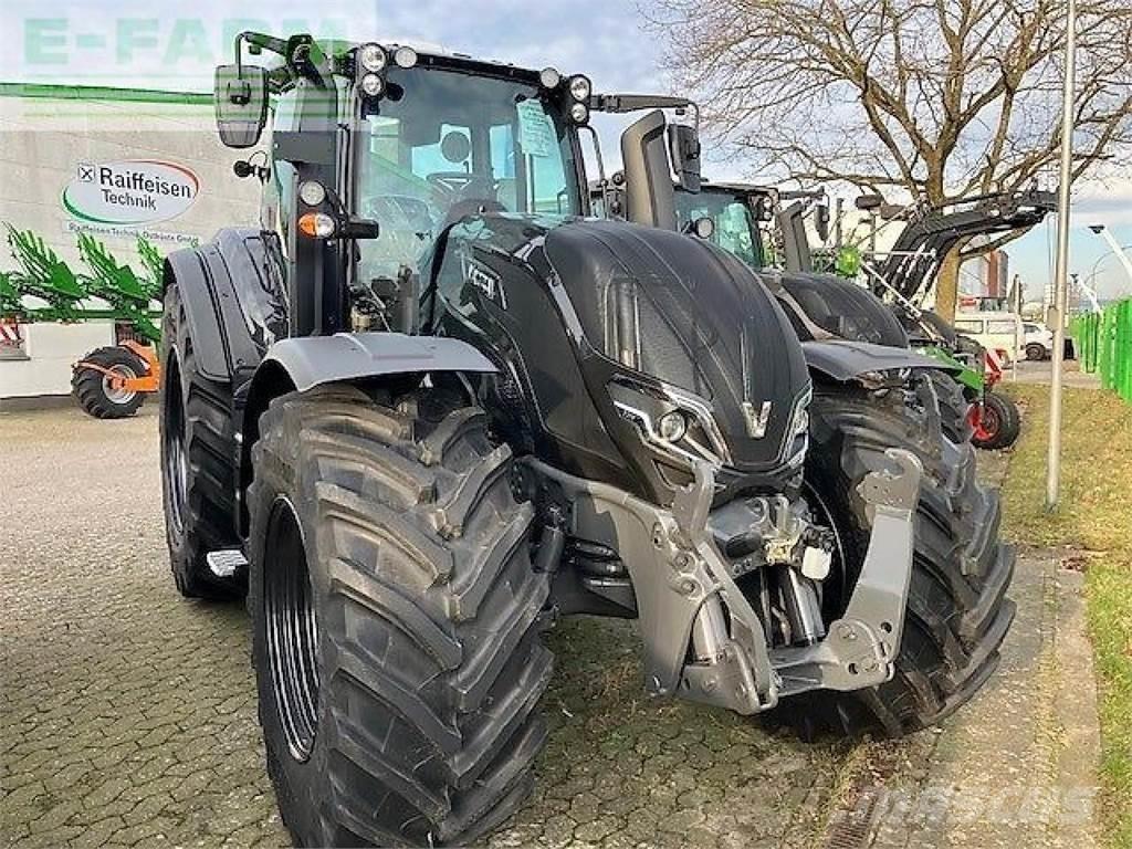 Valtra t 215a Traktori