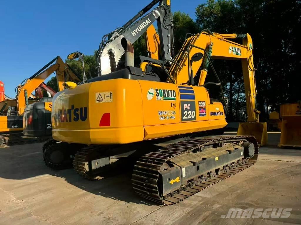 Komatsu PC 220-8 Midi bageri 7t – 12t
