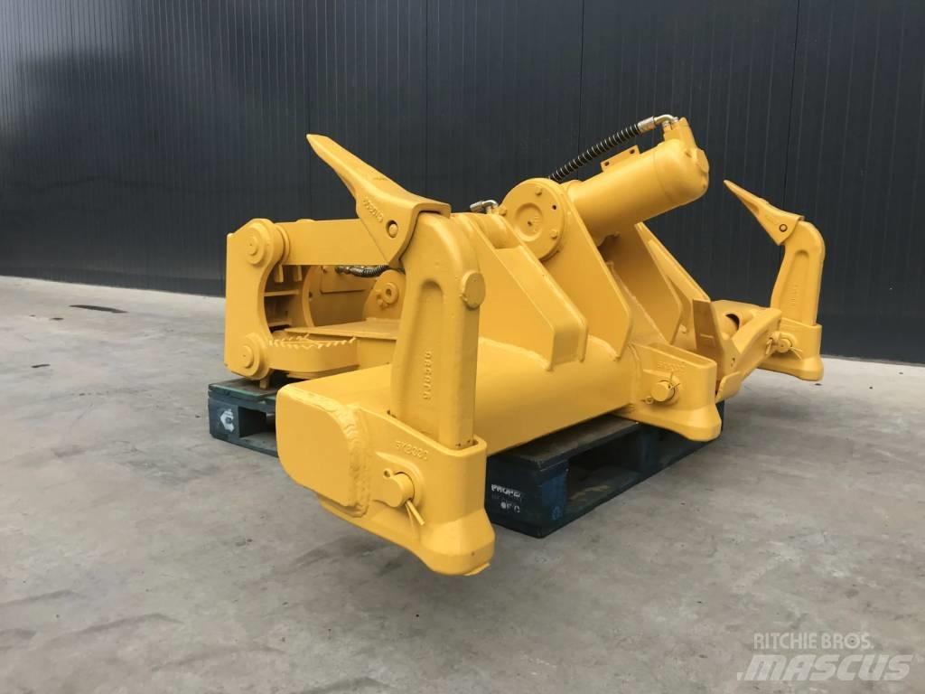 Komatsu D51 Skarifikatori
