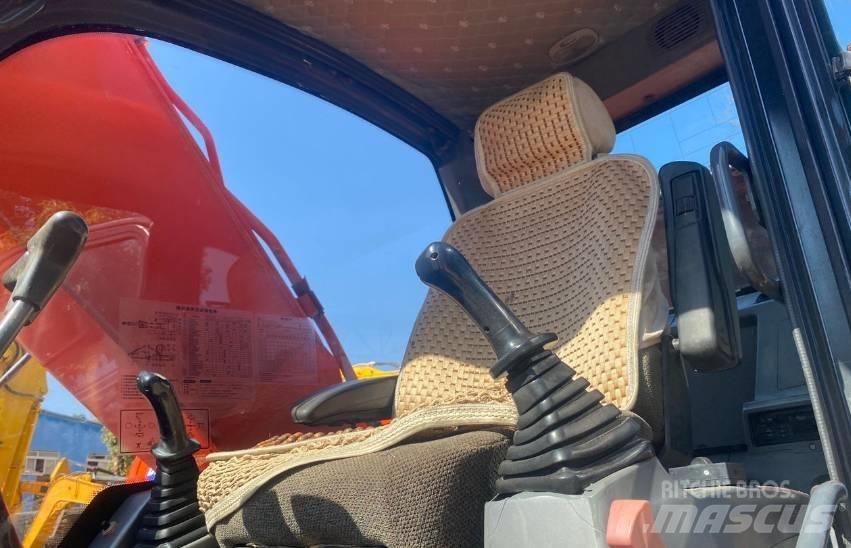 Doosan DX225 Bageri gusjeničari