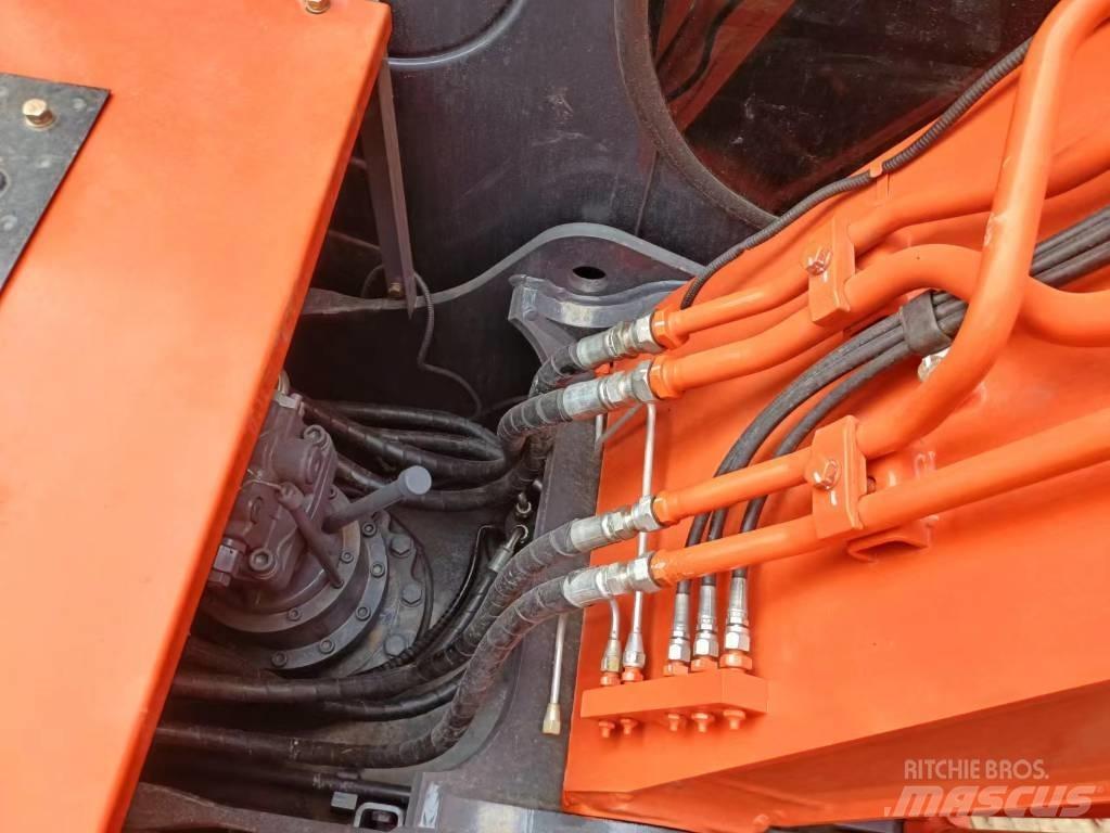 Hitachi ZX120-6 Bageri gusjeničari