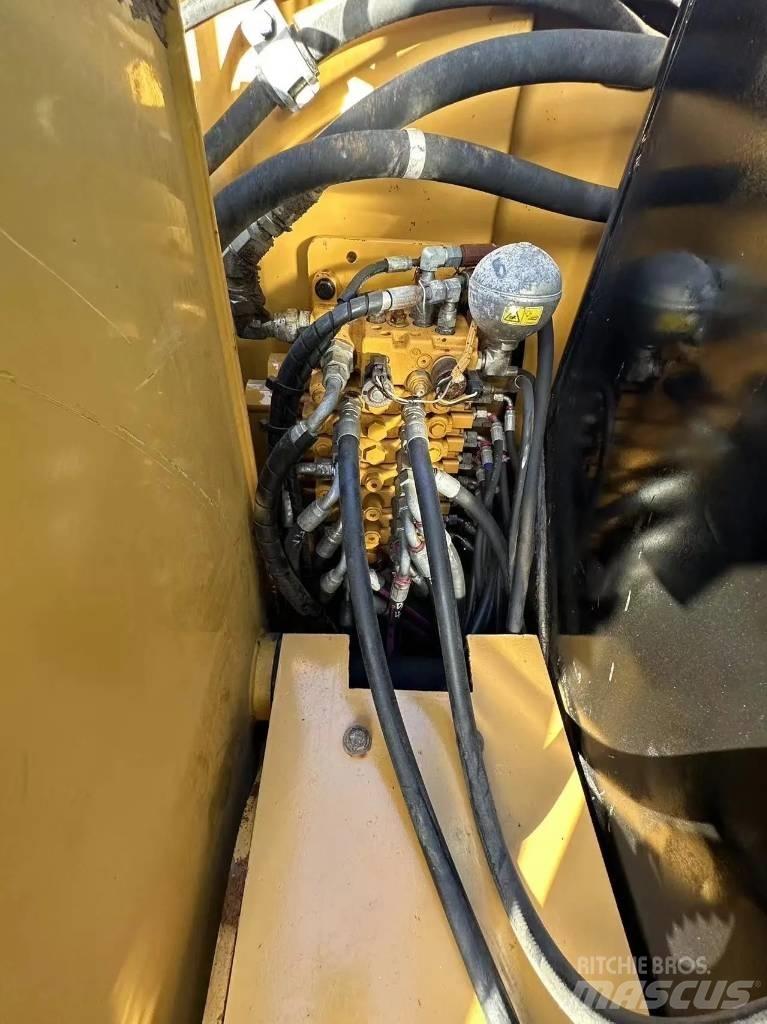 CAT 305.5E2 Bageri gusjeničari
