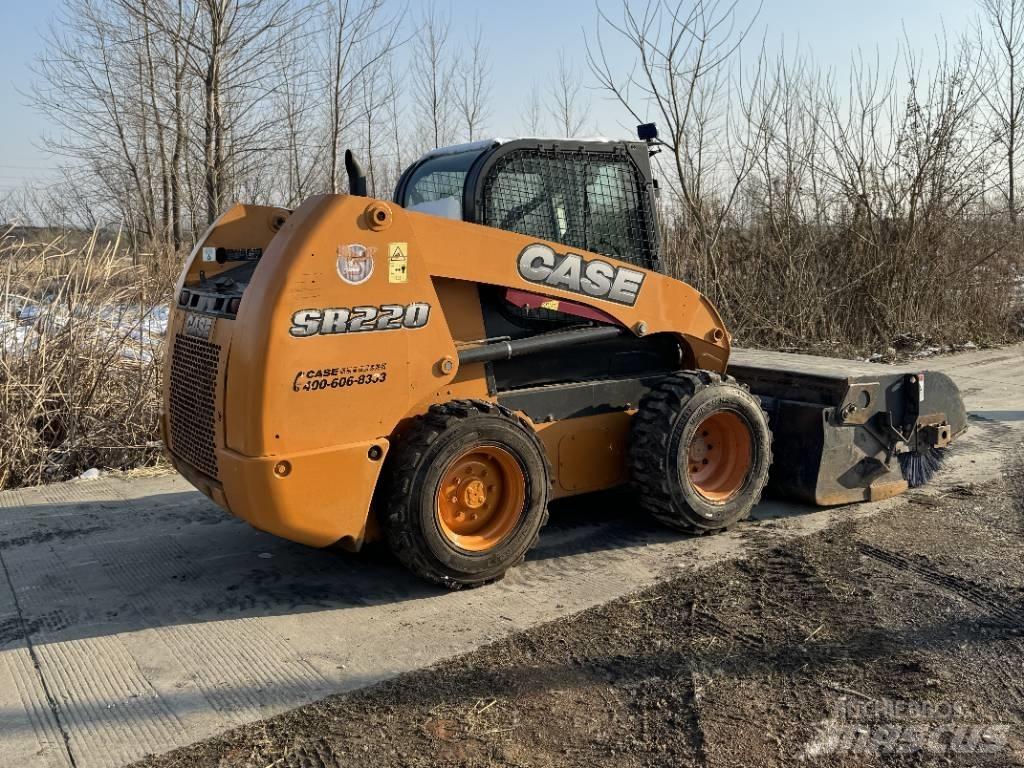 CASE SR220 Skid steer mini utovarivači