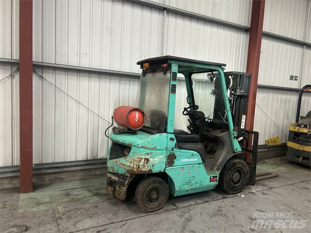 Mitsubishi FG25NT Plinski viličari