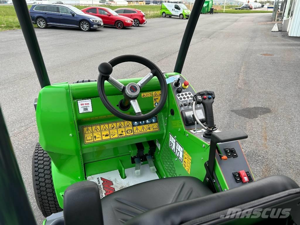 Avant E 527 Skid steer mini utovarivači