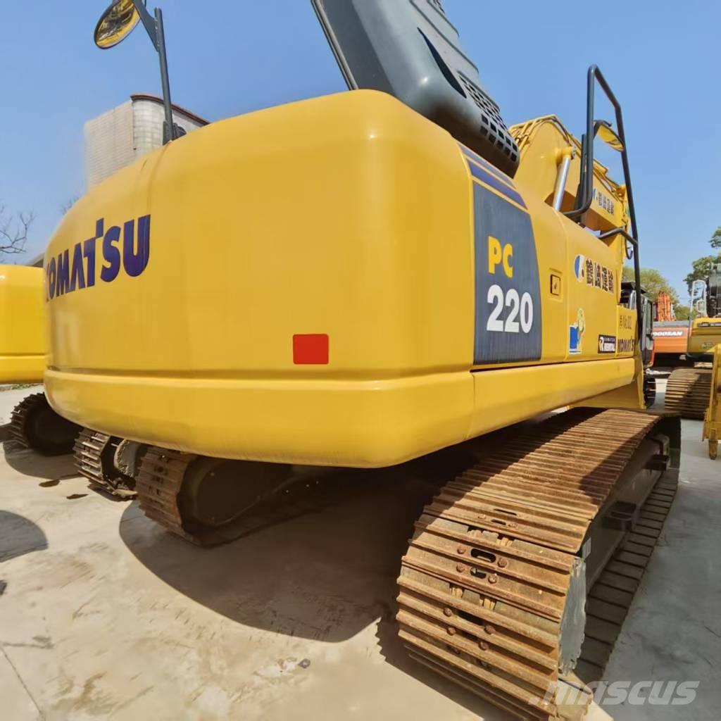 Komatsu PC 220 Bageri gusjeničari
