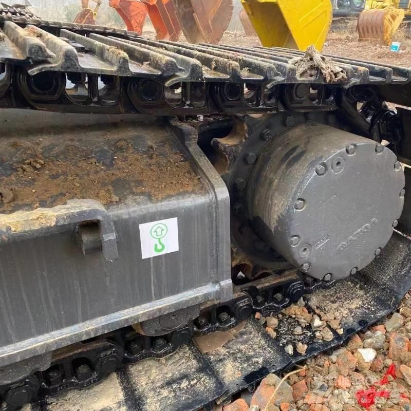 Volvo EC 240 Bageri gusjeničari