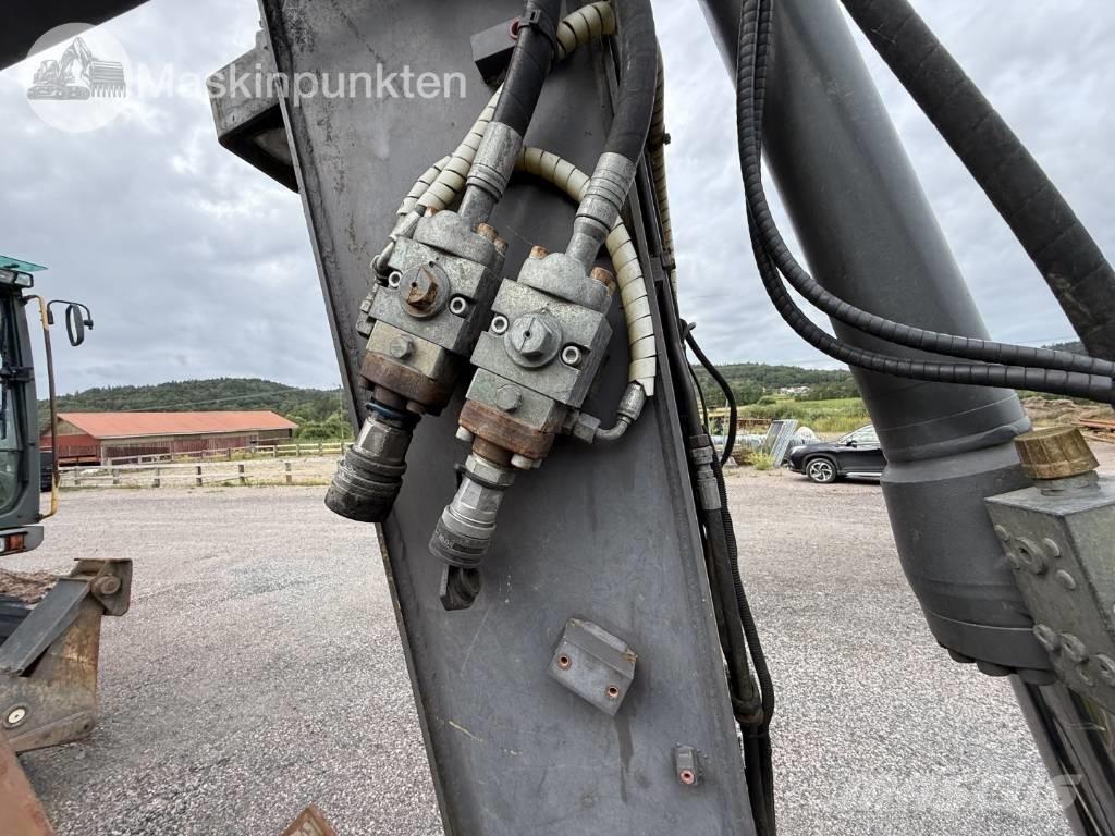 Volvo EW 140 C Bageri na kotačima