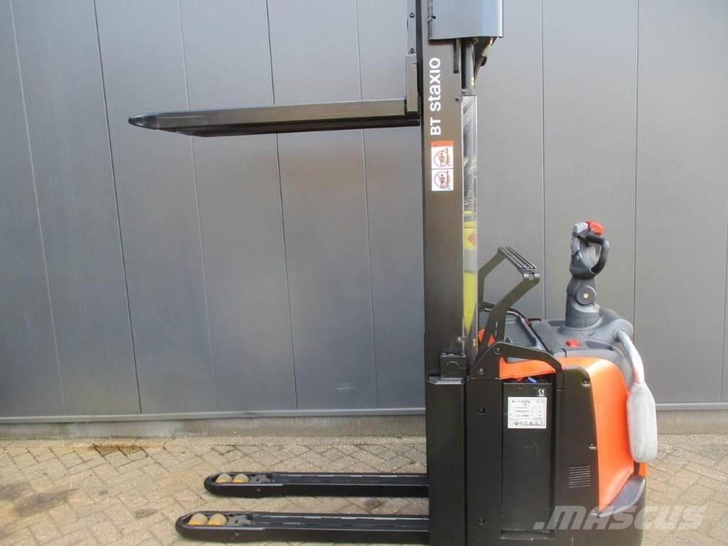 Toyota SPE160L Ručni električni viličar