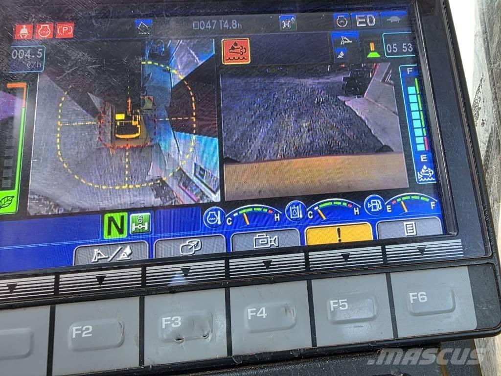 Komatsu PW 148-11 Buldožeri gusjeničari